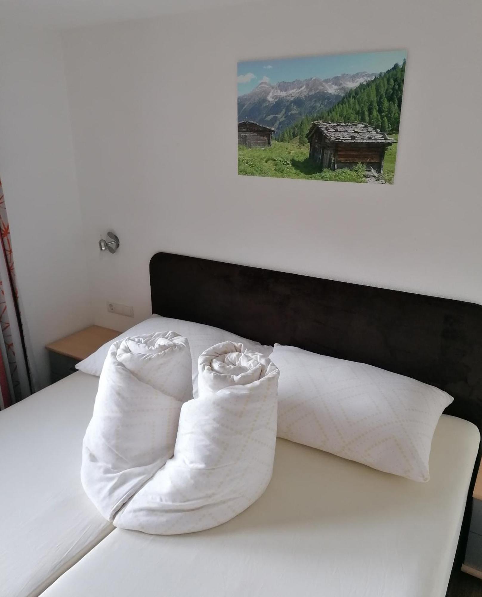 Gaestehaus Vier Jahreszeiten Mayrhofen Buitenkant foto