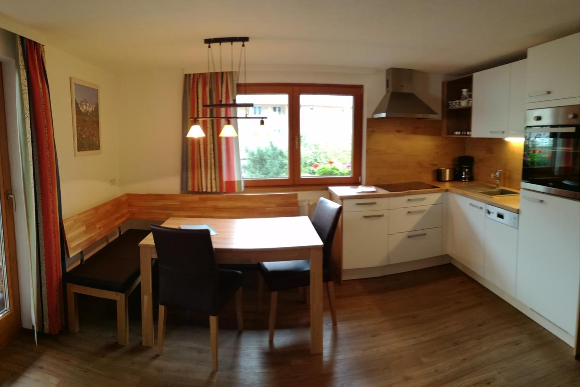 Gaestehaus Vier Jahreszeiten Mayrhofen Buitenkant foto