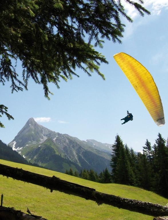 Gaestehaus Vier Jahreszeiten Mayrhofen Buitenkant foto